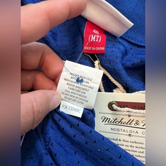 Mitchell & Ness Authentic Royal MLB Los Angeles Dodgers Button Front Jersey - Picture 5 of 5